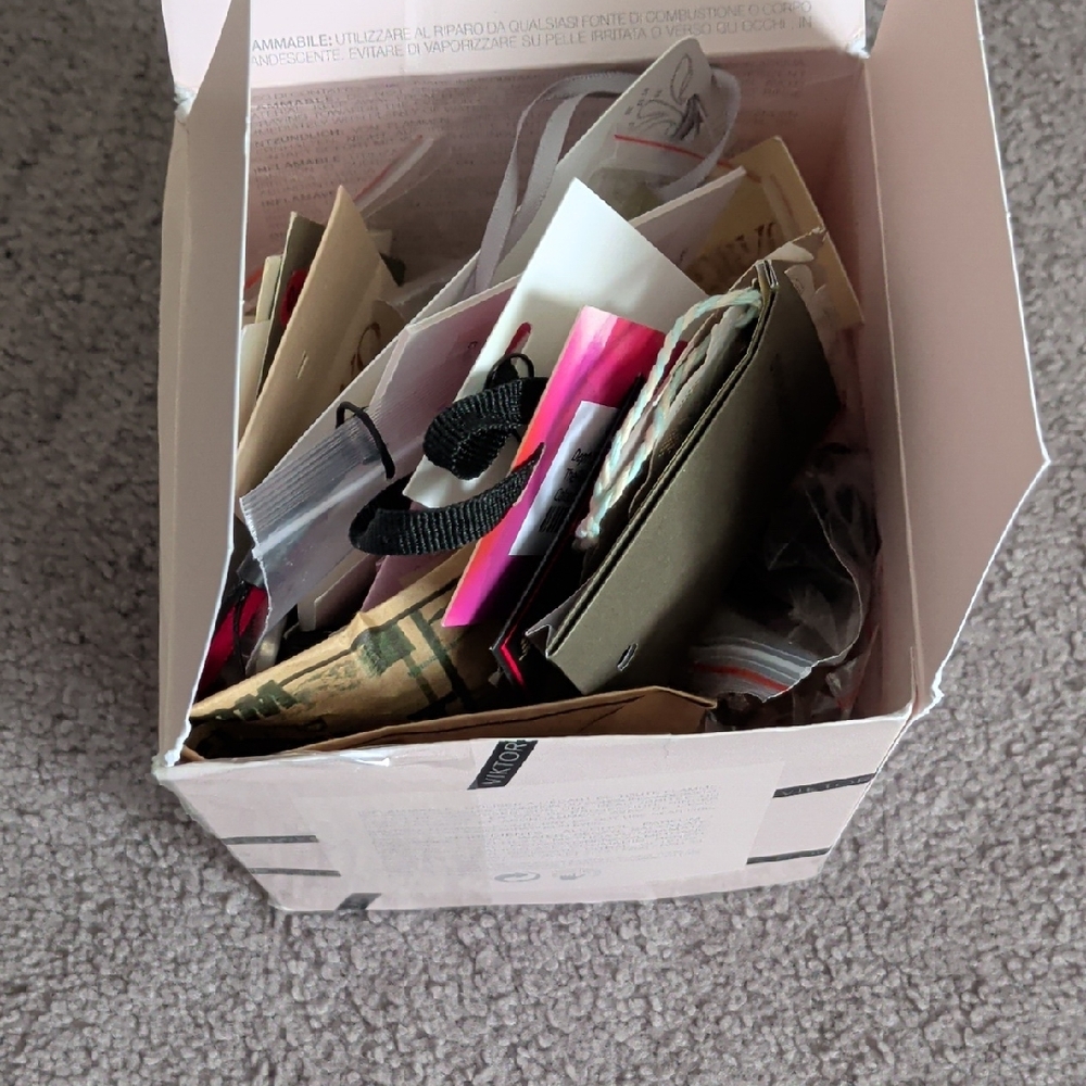 Assorted Box Of Buttons & Heel Caps/Taps